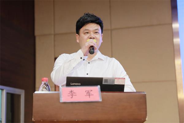 578fb86bad22460cbe5cadad36b302a9.jpg