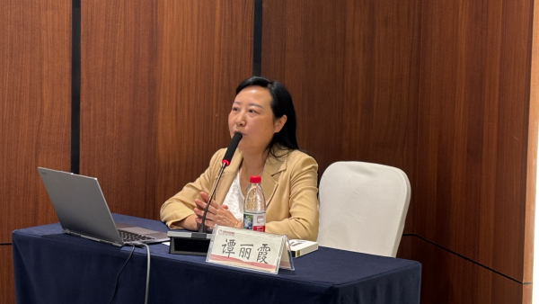 5D9F3668BC3438A66900EDEE05D3BC4B