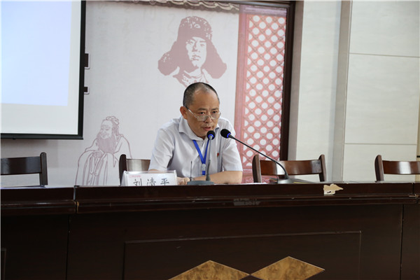 29、刘院长主持.jpg